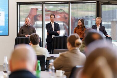 RECET - strokovna okrogla miza